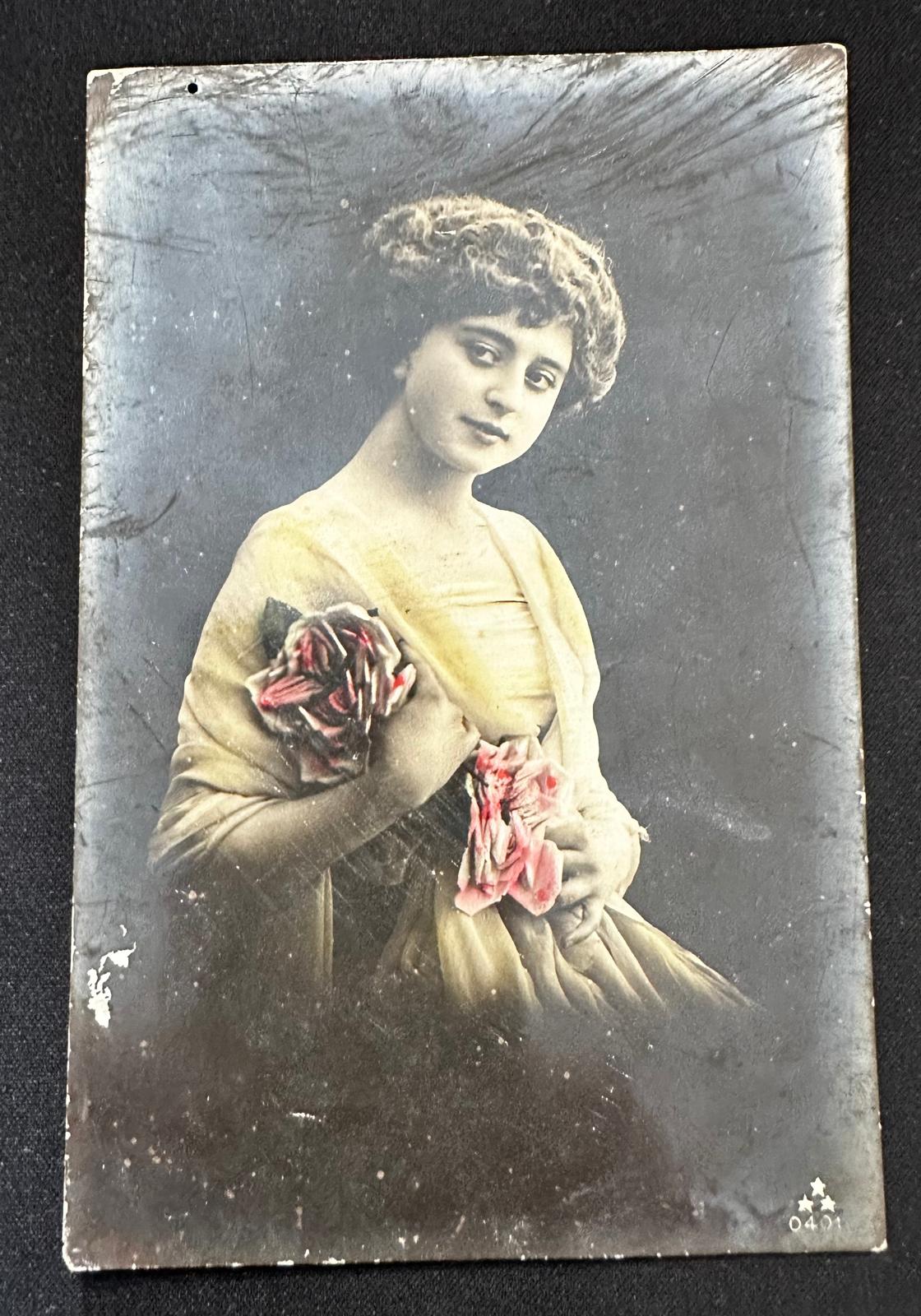 Archive of 6 antique Cuban postcards from 1919–1922 connected to Ernestina and Rafael Castro in Havana, with handwritten messages and period imagery.