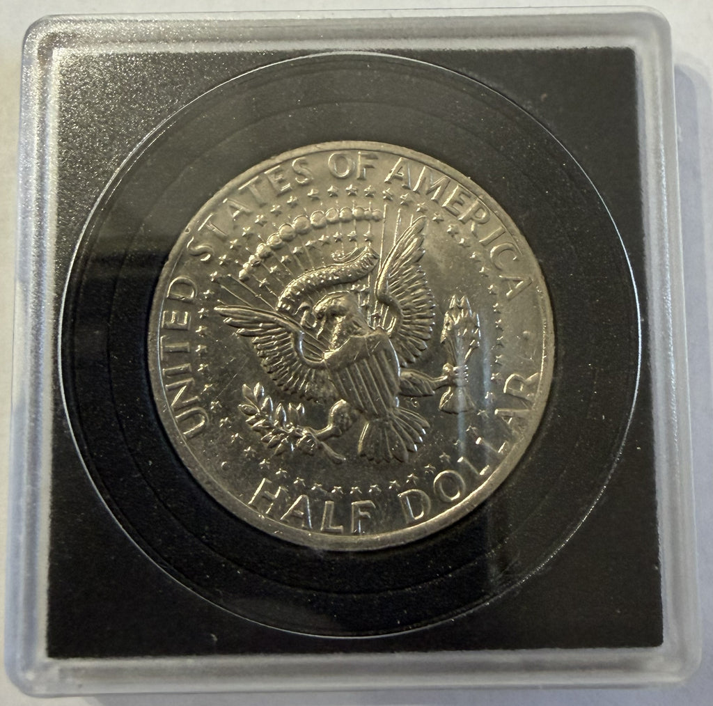 1973 Kennedy Half Dollar – Filadelfia – Apariencia sin circular – Moneda de 50 centavos