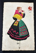 Tarjeta Postal Antigua Bordada del Traje Tradicional de León España – C.D.R. No. 4