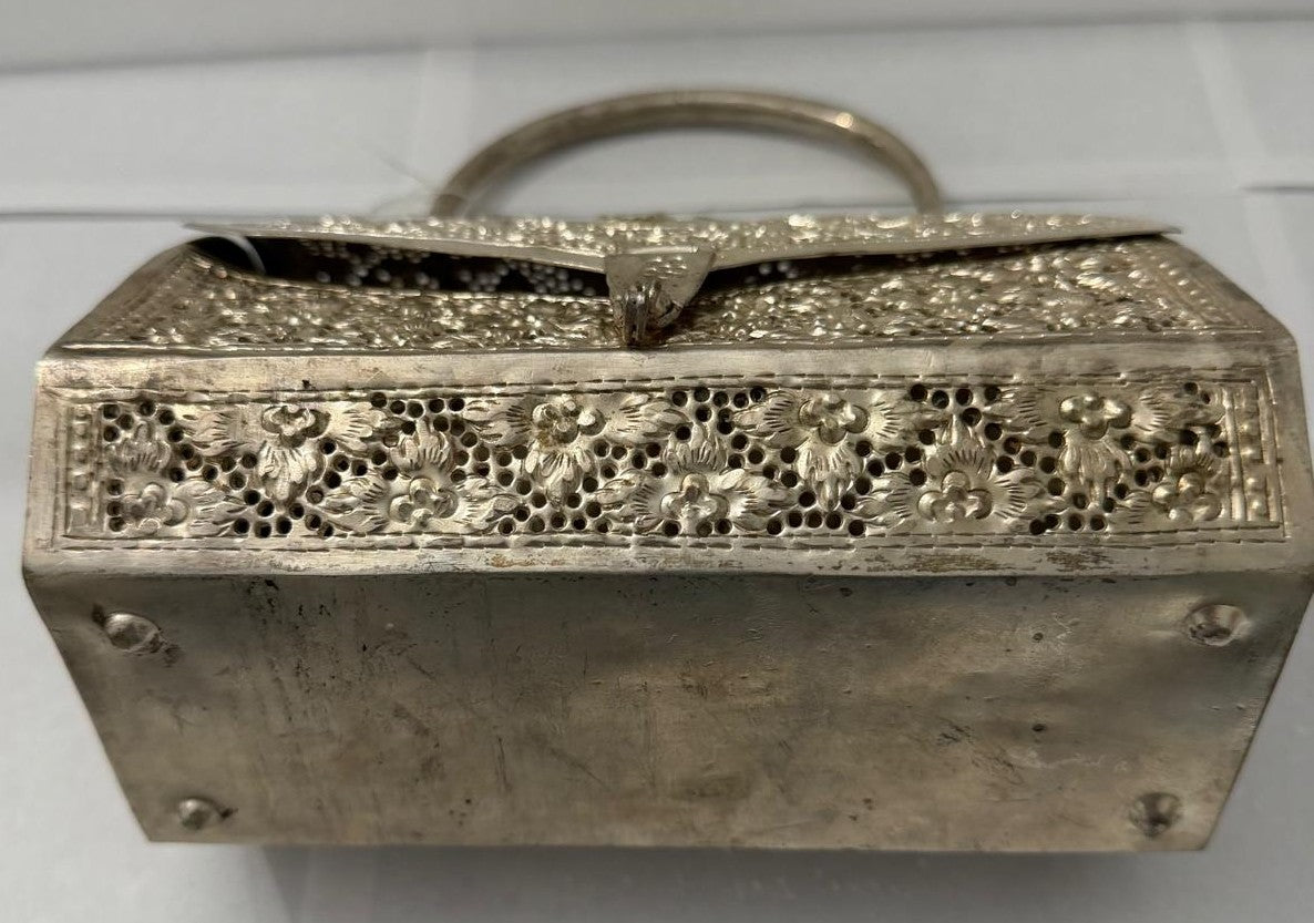 Vintage Indian Silver-Tone Metal Elephant & Floral Pierced Clutch Purse