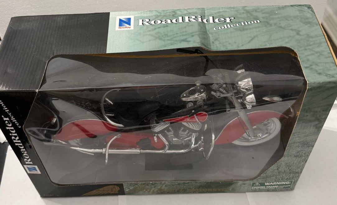New-Ray RoadRider 1948 Indian Chief Motorcycle 1:6 Diecast #53603 – Original Box