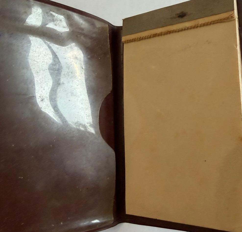 Vintage Cuban Insurance Company Document Holder – Compañía de Seguros y Fianzas “Cienfuegos” S.A.