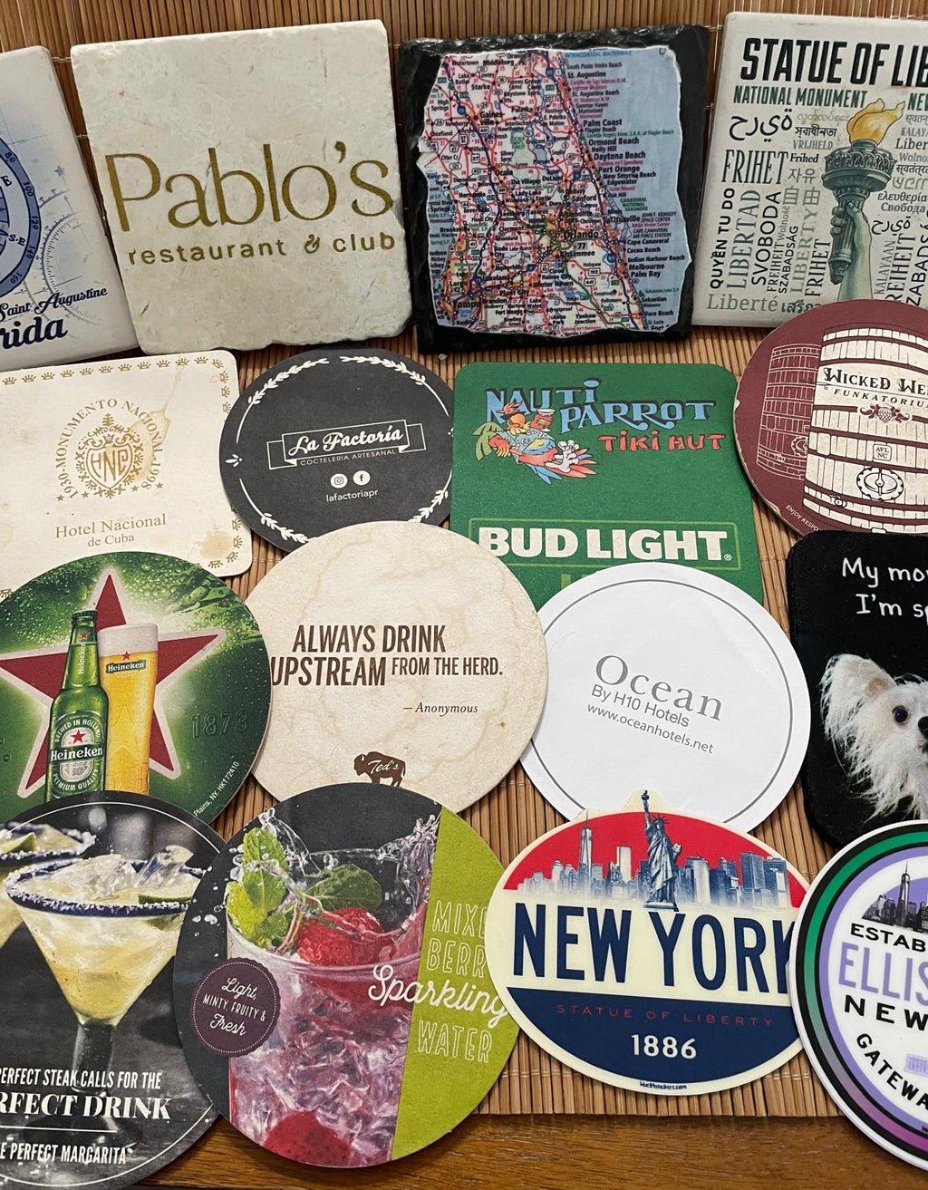 Colección de 22 posavasos de piedra, papel y cartón Cuba Nueva York Houston