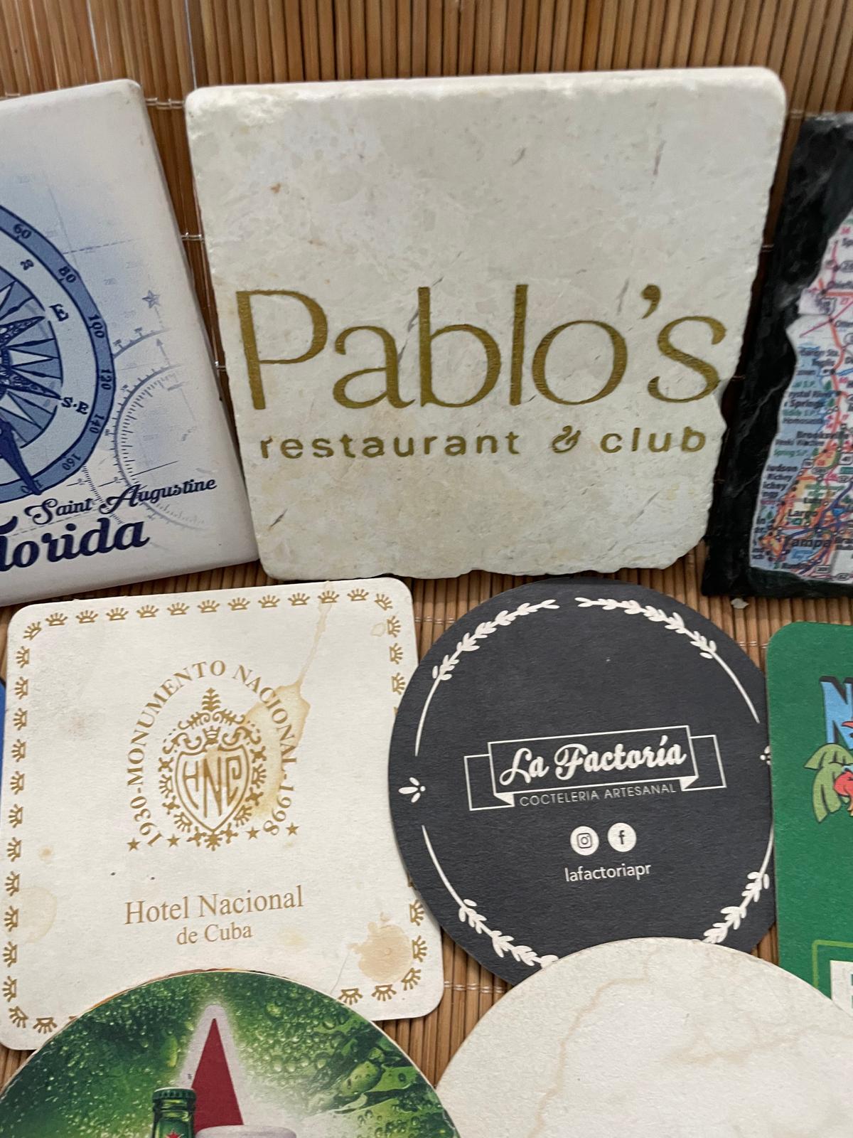 Colección de 22 posavasos de piedra, papel y cartón Cuba Nueva York Houston