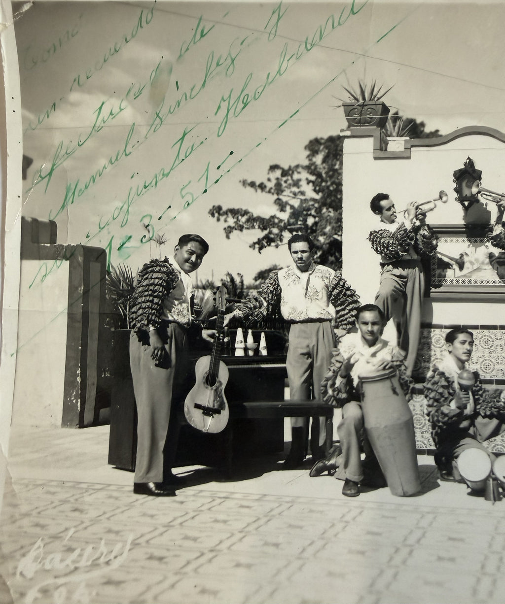 1951 Cuba Foto Original – Manuel Sánchez y Su Conjunto – Músicos Cubanos de La Habana