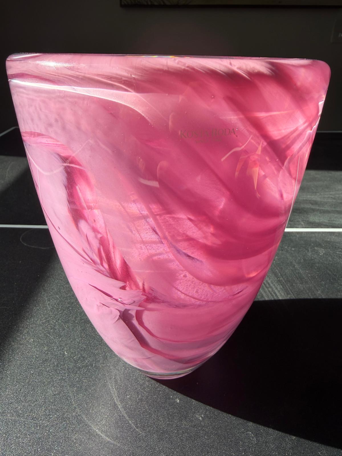 KOSTA BODA LARGE ATOLL PINK VASE Blown Lead Crystal, 7 5/8", 9lbs, SWEDEN