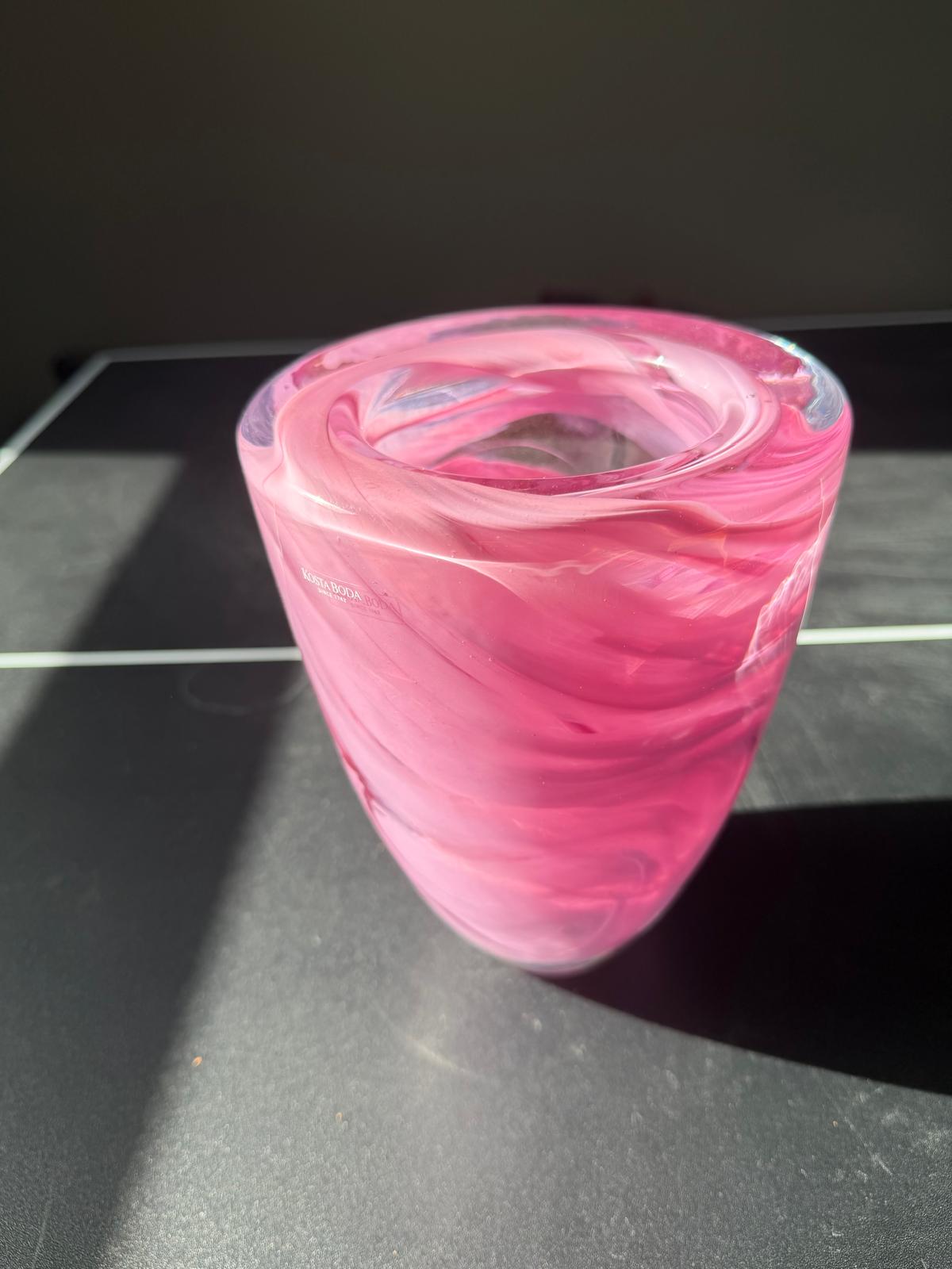 KOSTA BODA LARGE ATOLL PINK VASE Blown Lead Crystal, 7 5/8", 9lbs, SWEDEN